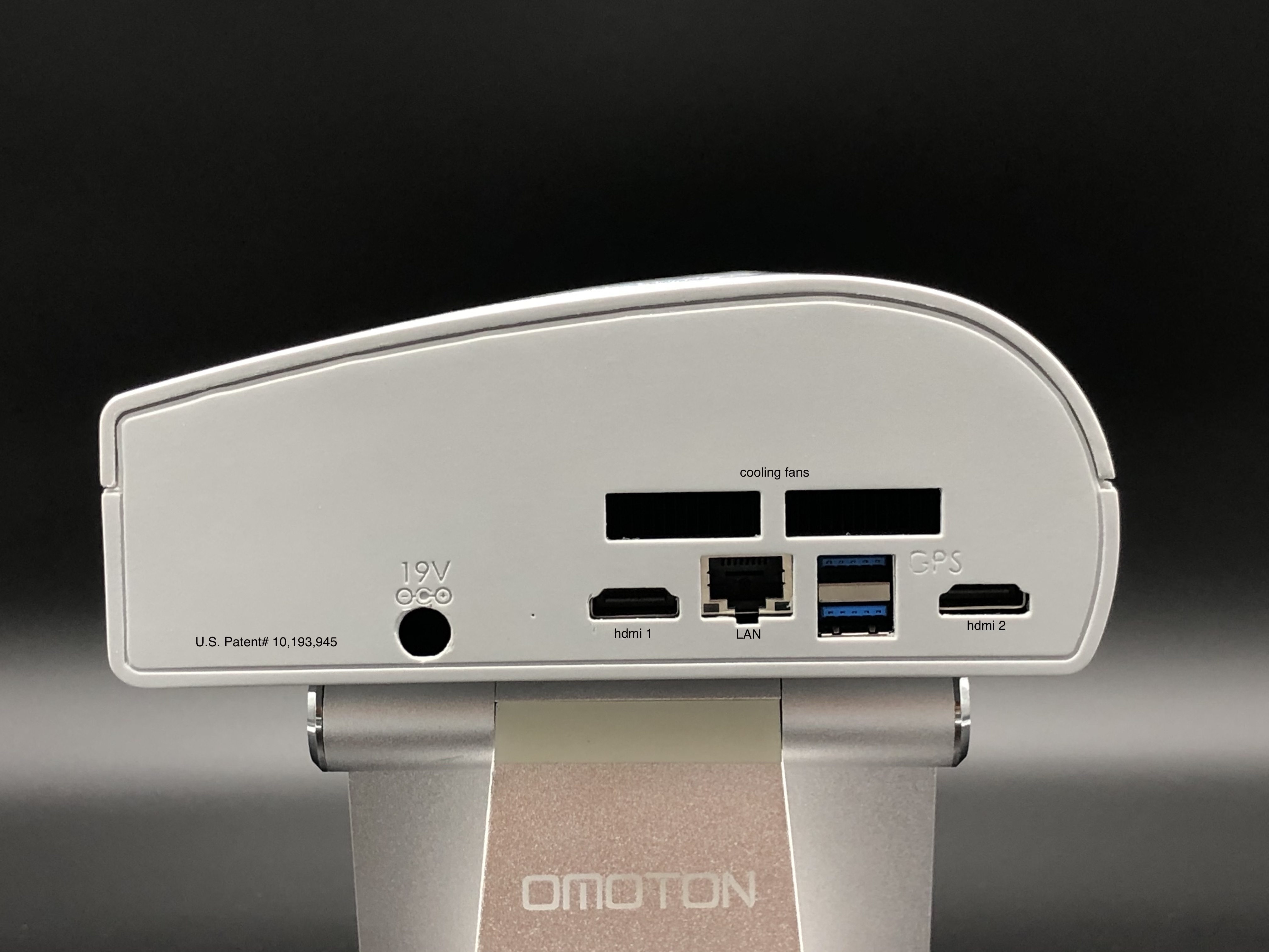 Icarus ONE IFE system connectivity ports for aircraft integration
